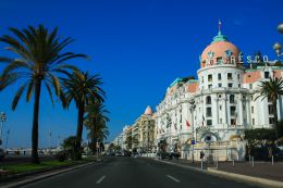 Promenade des Anglais à Nice hôtel Negresco